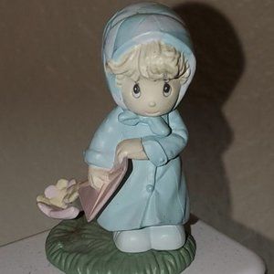 little girl march baby statue